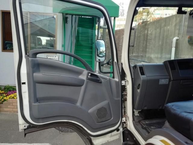 ISUZU ELF 2018 Image 31