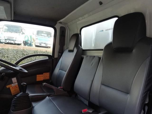 ISUZU ELF 2018 Image 31