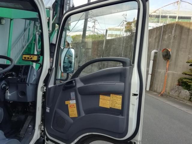 ISUZU ELF 2018 Image 31