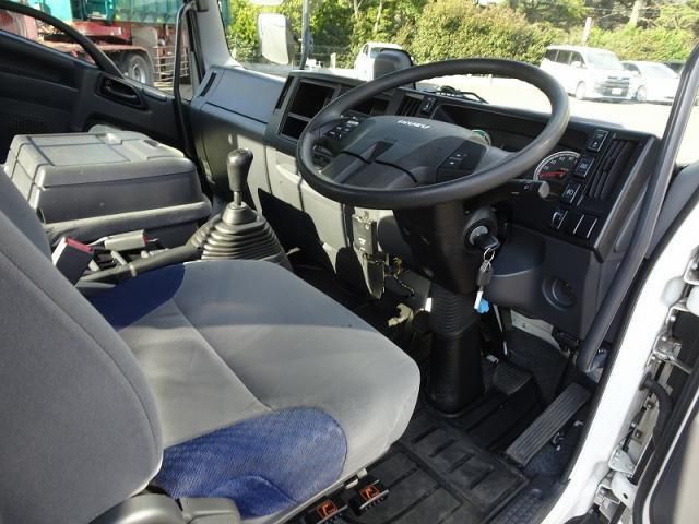 ISUZU FORWARD 2023 Image 31