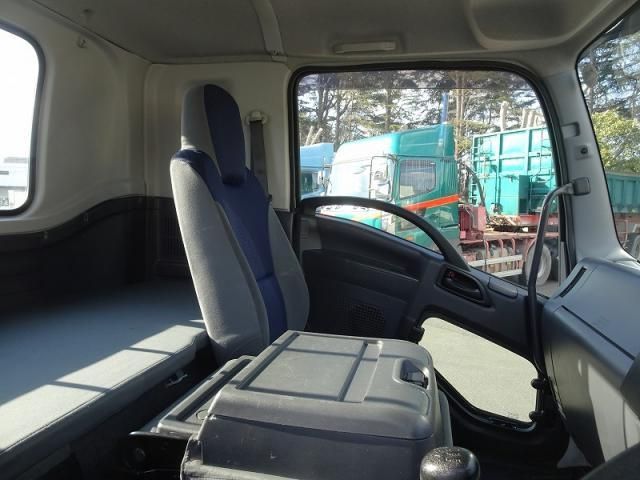 ISUZU FORWARD 2023 Image 31