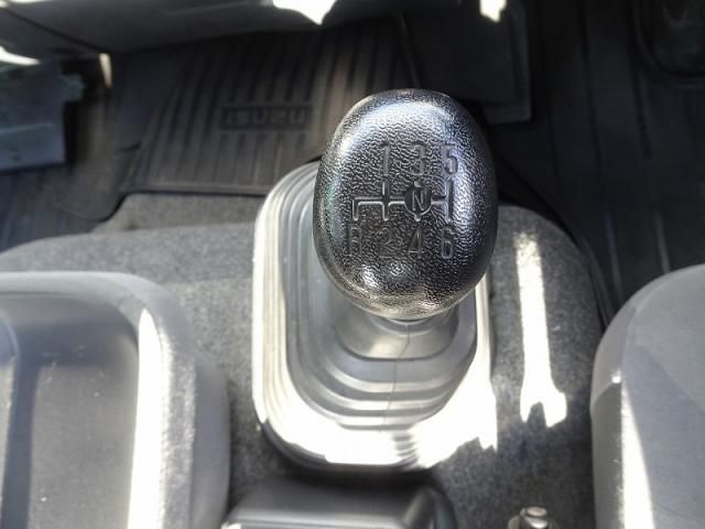 ISUZU FORWARD 2023 Image 31