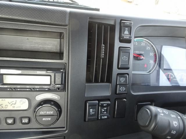 ISUZU FORWARD 2023 Image 31