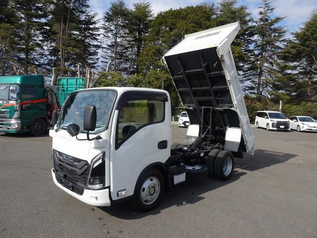 ISUZU ELF 2024 Image 31