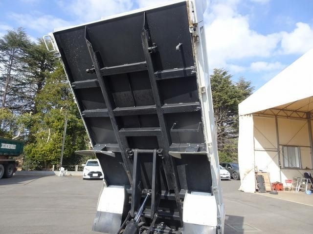 ISUZU ELF 2024 Image 31