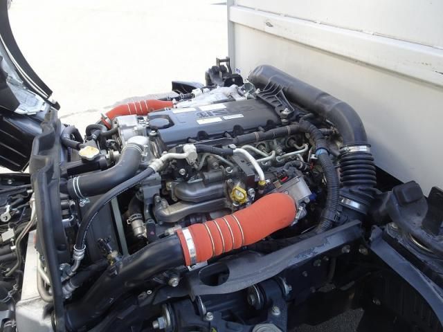 ISUZU ELF 2024 Image 31