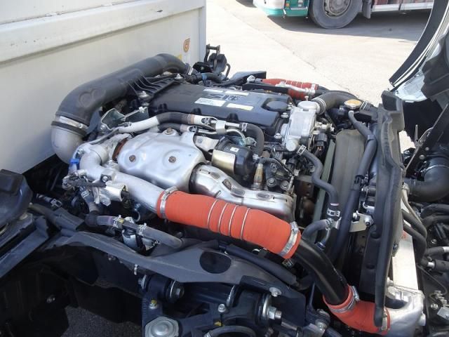 ISUZU ELF 2024 Image 31