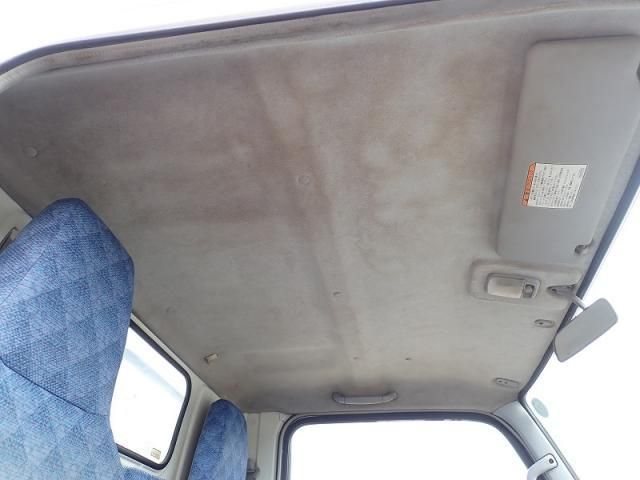 MITSUBISHI CANTER 2003 Image 31