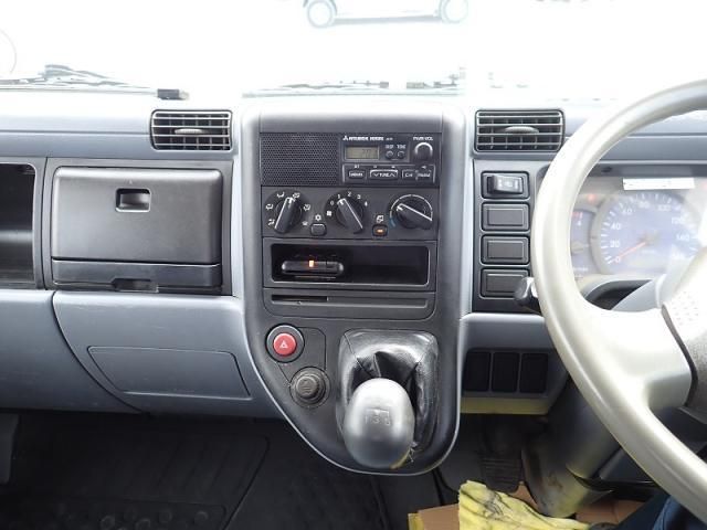 MITSUBISHI CANTER 2003 Image 31