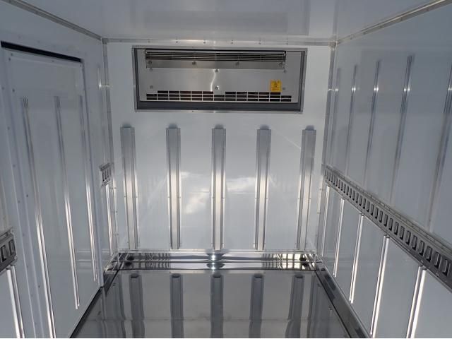 MITSUBISHI CANTER 2025 Image 31