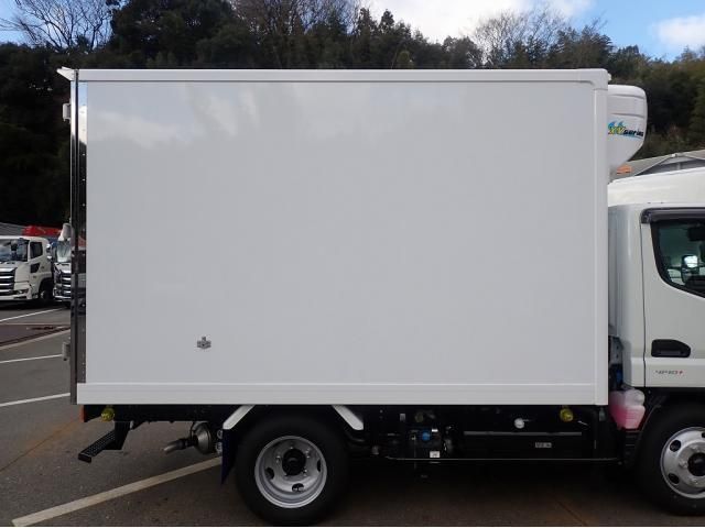 MITSUBISHI CANTER 2025 Image 31