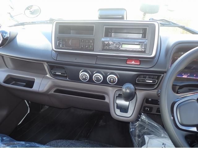 MITSUBISHI CANTER 2025 Image 31