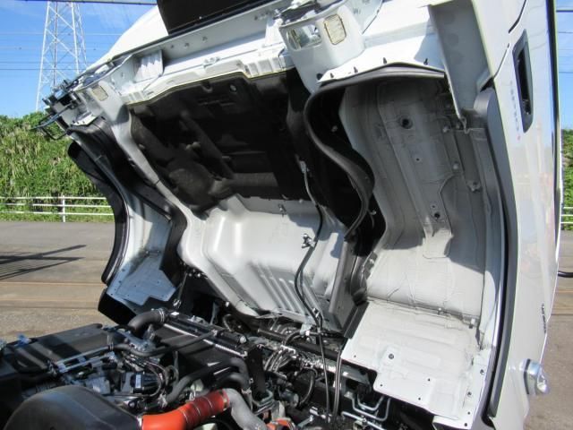 MITSUBISHI CANTER 2025 Image 31