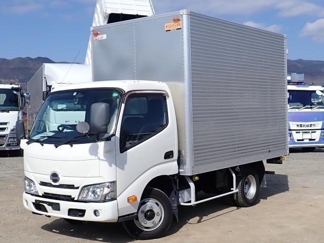 HINO DUTRO 2020 Image 31