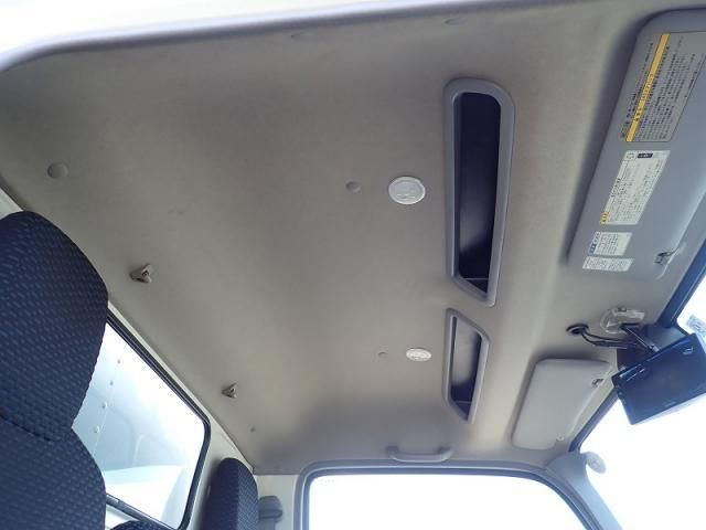 HINO DUTRO 2020 Image 31