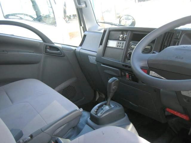 ISUZU ELF 2017 Image 31