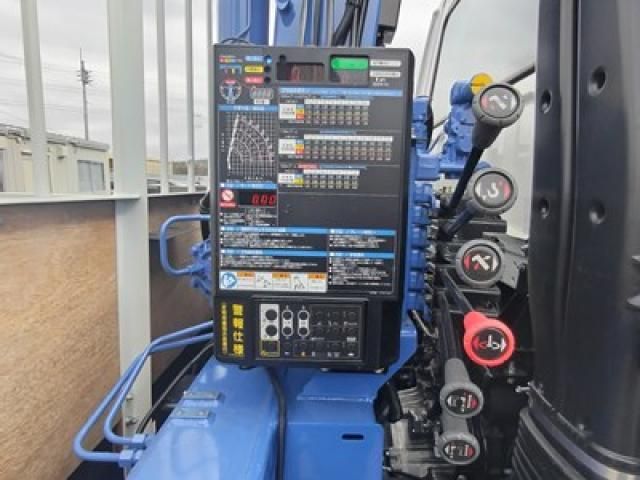 MITSUBISHI FUSOU FIGHTER 2025 Image 31