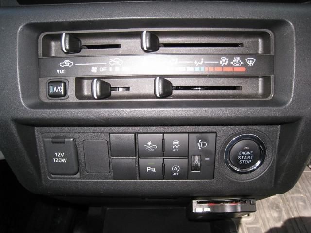 DAIHATSU HIJET 2022 Image 31