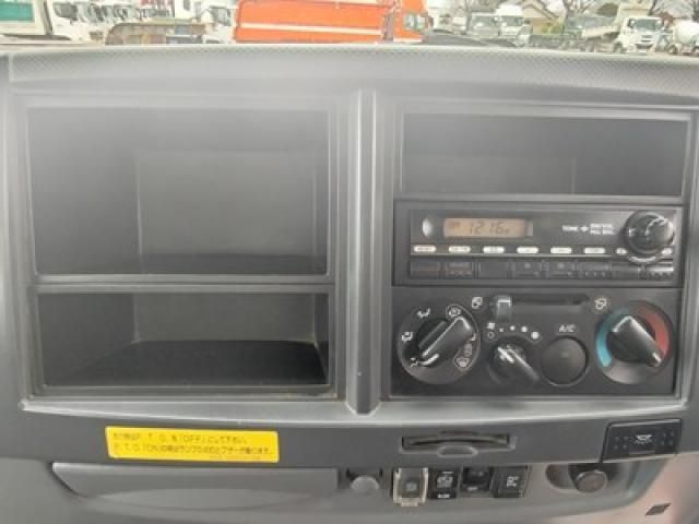 ISUZU FORWARD 2013 Image 31