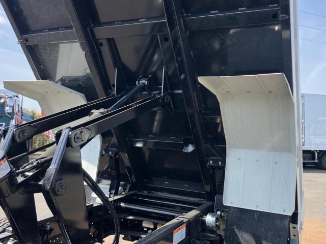 MITSUBISHI FUSOU FIGHTER 2025 Image 31