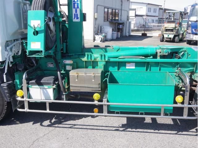 MITSUBISHI CANTER 2018 Image 31