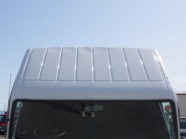 MITSUBISHI CANTER 2018 Image 31