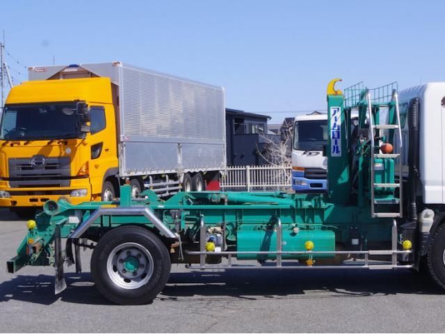 MITSUBISHI CANTER 2018 Image 31