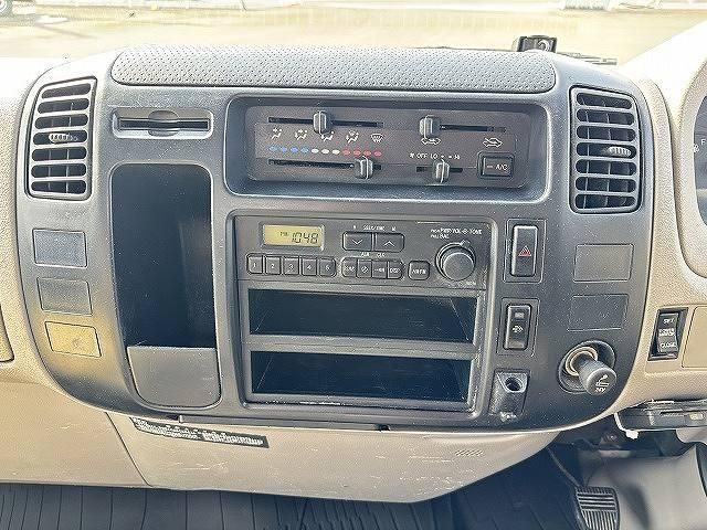 HINO DUTRO 2006 Image 31