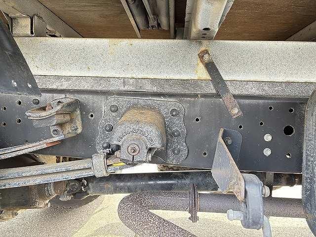 HINO DUTRO 2006 Image 31