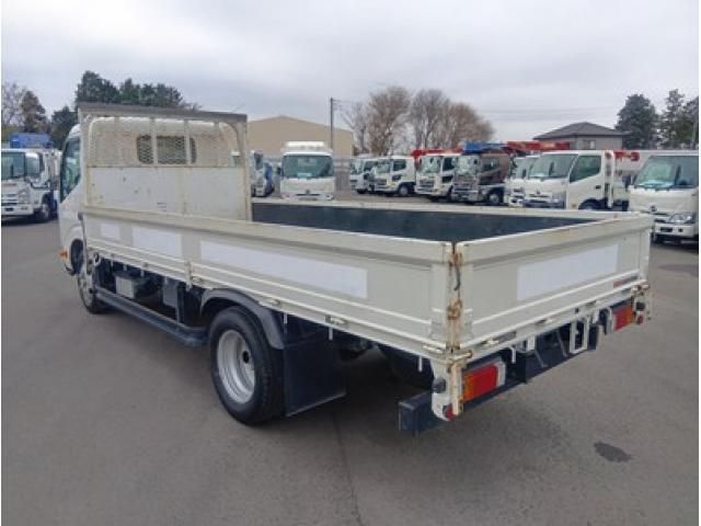 HINO DUTRO 2022 Image 31