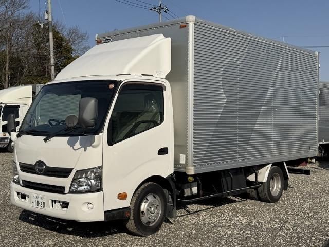 HINO DUTRO 2016 Image 31