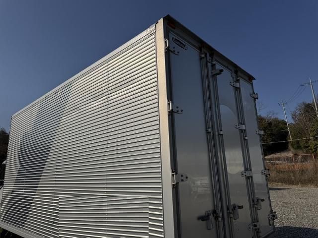 HINO DUTRO 2016 Image 31