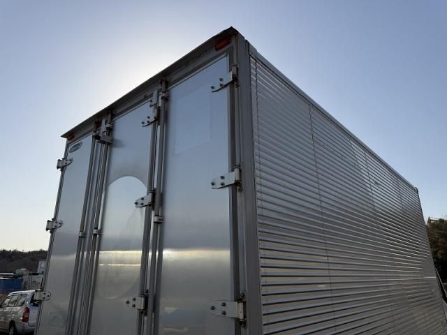 HINO DUTRO 2016 Image 31