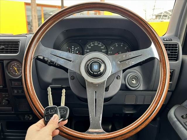 TOYOTA LANDCRUISER PRADO 2001 Image 31