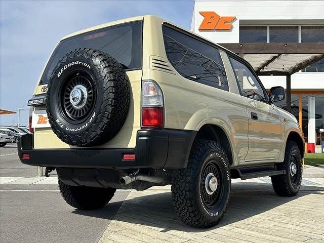 TOYOTA LANDCRUISER PRADO 2001 Image 31