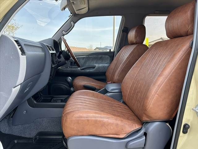 TOYOTA LANDCRUISER PRADO 2001 Image 31