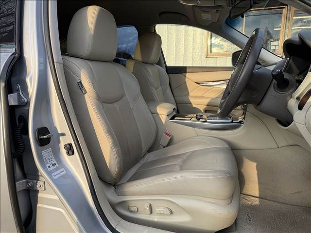 NISSAN FUGA 2010 Image 31