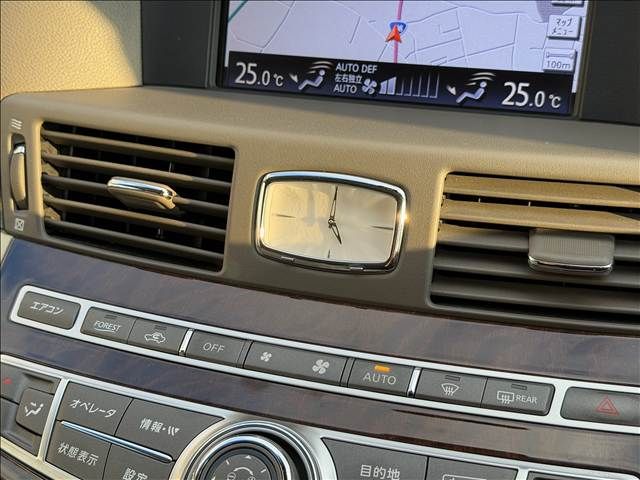 NISSAN FUGA 2010 Image 31