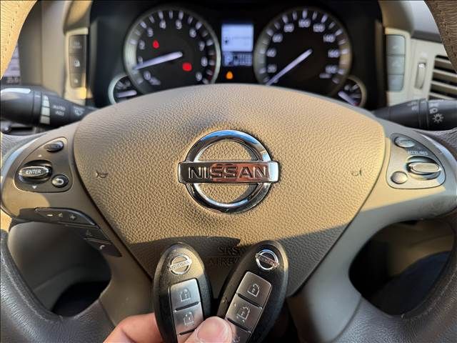 NISSAN FUGA 2010 Image 31