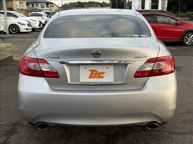 NISSAN FUGA 2010 Image 31