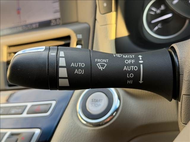 NISSAN FUGA 2010 Image 31