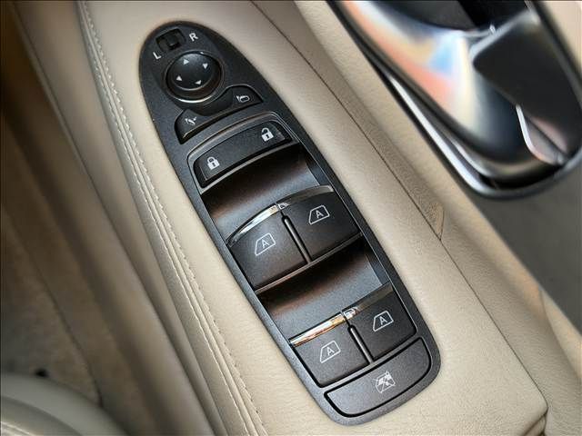 NISSAN FUGA 2010 Image 31