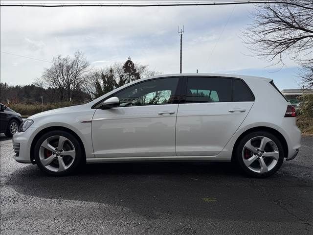 VOLKSWAGEN GOLF GTI 2015 Image 31