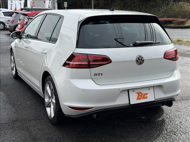 VOLKSWAGEN GOLF GTI 2015 Image 31