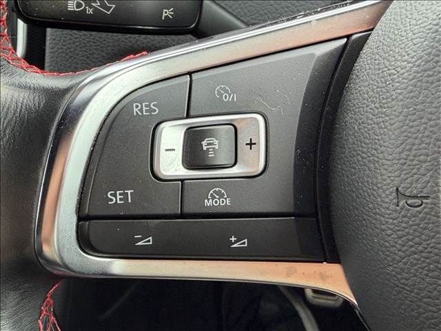 VOLKSWAGEN GOLF GTI 2015 Image 31