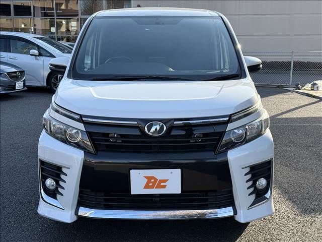TOYOTA VOXY 2014 Image 31