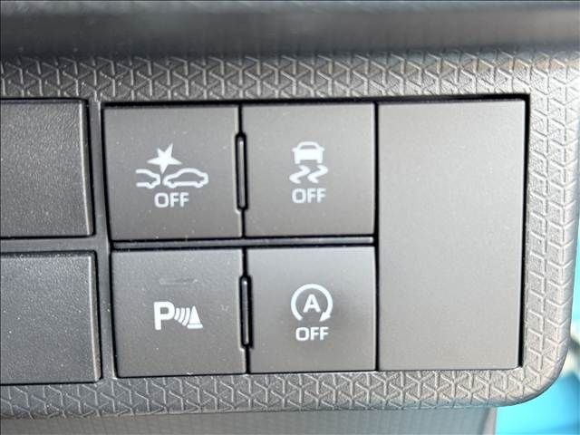 DAIHATSU TANTO CUSTOM 4WD 2023 Image 31