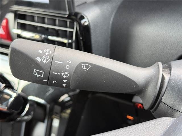 DAIHATSU TANTO CUSTOM 4WD 2023 Image 31