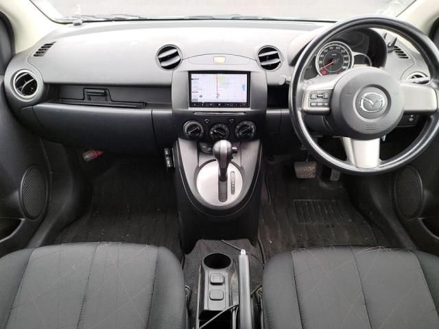 MAZDA DEMIO 2013 Image 31