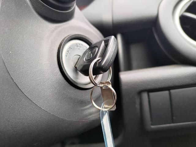 MAZDA DEMIO 2013 Image 31